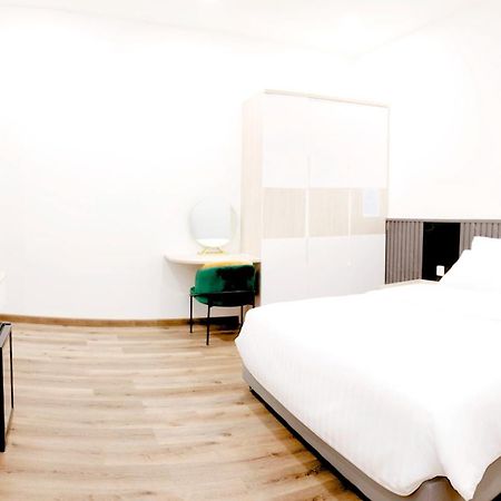 Hera Hostel Чау-Док Экстерьер фото
